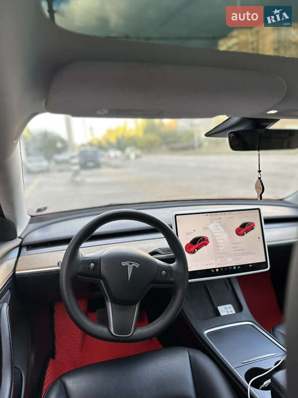 Седан Tesla Model 3 2022 в Одесі