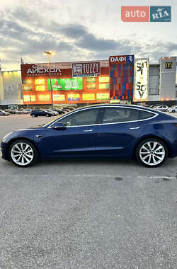 Седан Tesla Model 3 2018 в 