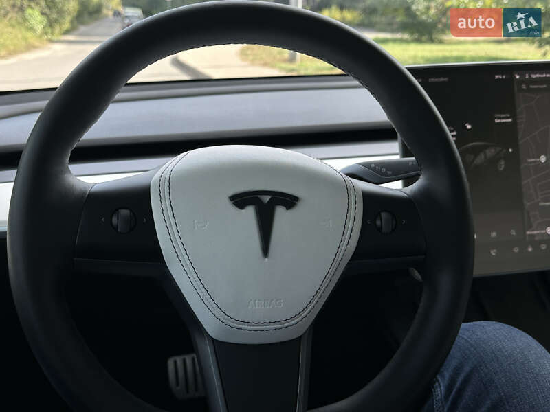 Седан Tesla Model 3 2021 в Полтаве