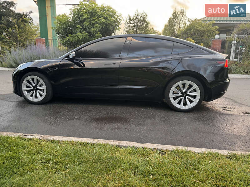 Седан Tesla Model 3 2022 в Днепре фото 4 Седан Tesla Model 3 2022 в Днепре