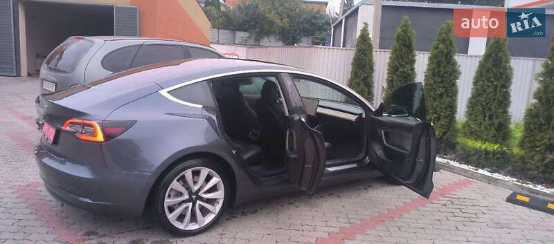 Седан Tesla Model 3 2018 в Черновцах фото 3 Седан Tesla Model 3 2018 в Черновцах