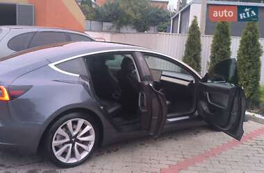 Седан Tesla Model 3 2018 в 