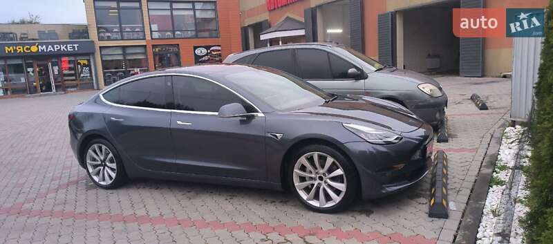 Седан Tesla Model 3 2018 в Черновцах фото 13 Седан Tesla Model 3 2018 в Черновцах