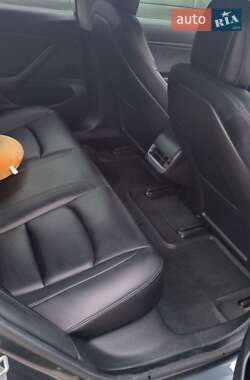 Седан Tesla Model 3 2018 в 