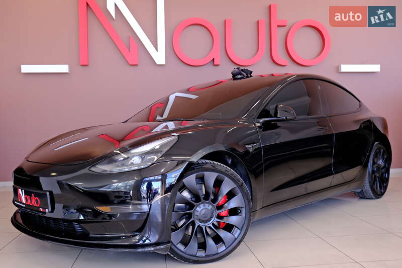 Седан Tesla Model 3 2023 в Одесі