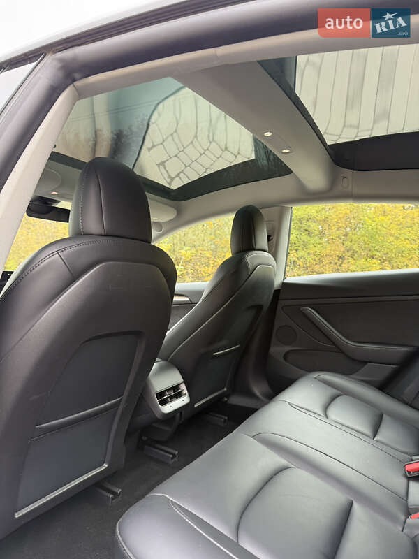Седан Tesla Model 3 2022 в Києві фото 33 Седан Tesla Model 3 2022 в Києві