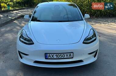 Седан Tesla Model 3 2019 в 