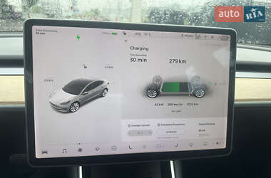 Седан Tesla Model 3 2018 в 