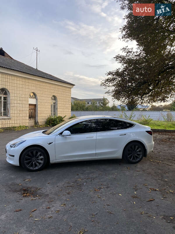 Седан Tesla Model 3 2019 в Кам'янці-Бузькій