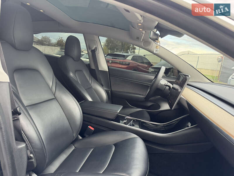 Седан Tesla Model 3 2019 в Луцьку фото 23 Седан Tesla Model 3 2019 в Луцьку