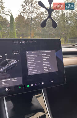 Седан Tesla Model 3 2018 в 