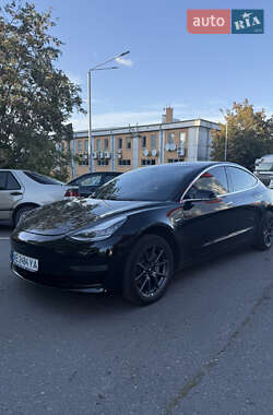 Седан Tesla Model 3 2019 в Дніпрі