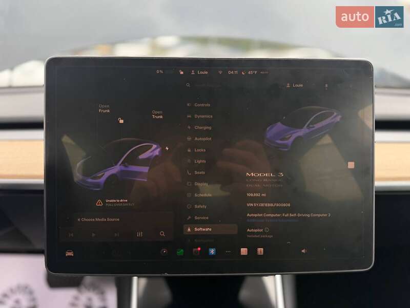 Седан Tesla Model 3 2020 в Луцьку