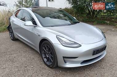 Седан Tesla Model 3 2018 в 