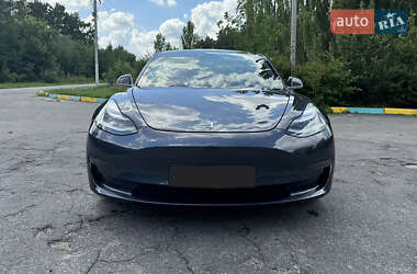 Седан Tesla Model 3 2019 в 