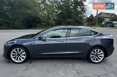 Седан Tesla Model 3 2019 в 