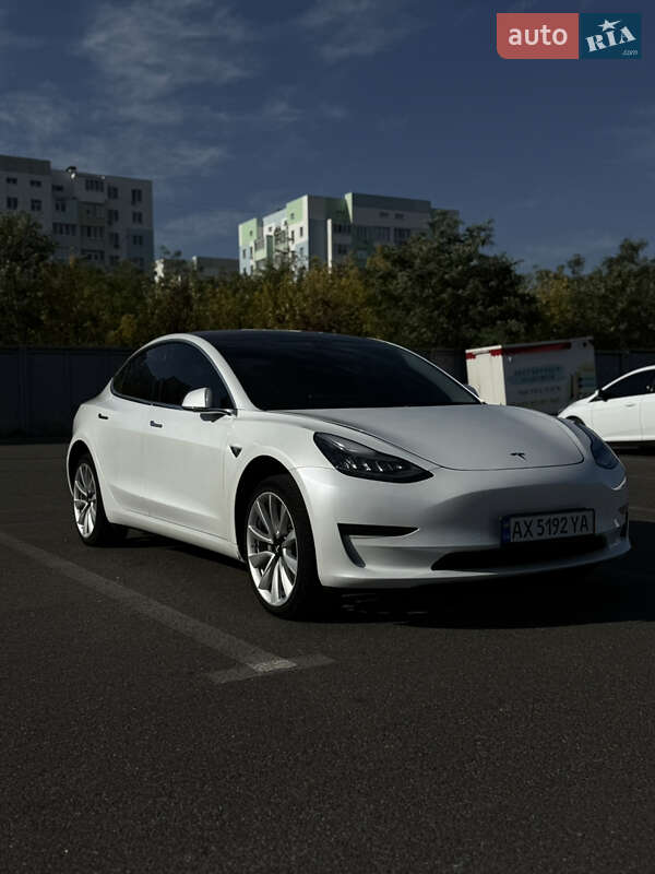 Tesla Model 3 2018