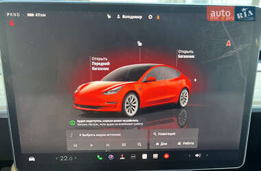 Седан Tesla Model 3 2022 в 