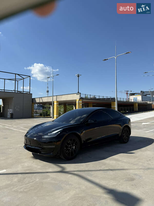 Седан Tesla Model 3 2019 в Києві