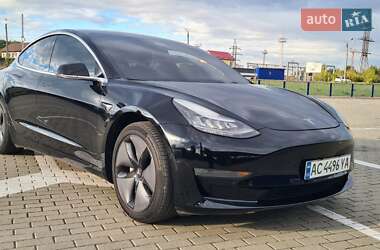 Седан Tesla Model 3 2019 в Нововолынске