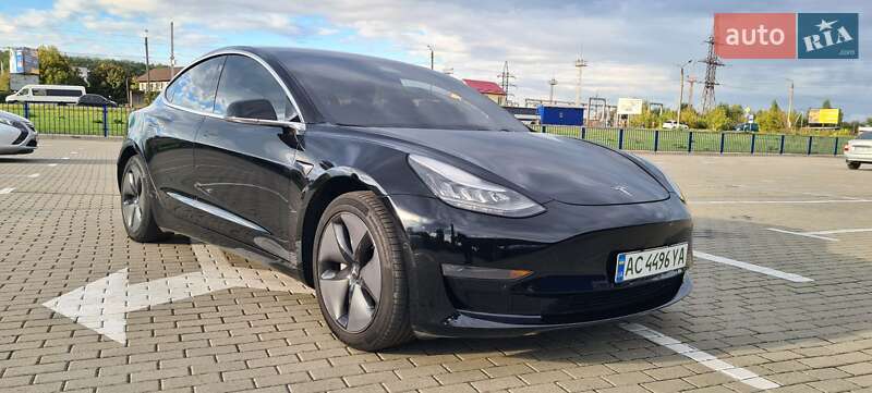 Tesla Model 3 2019