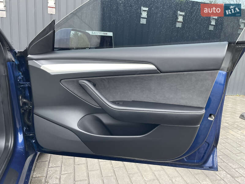 Седан Tesla Model 3 2022 в Софиевской Борщаговке