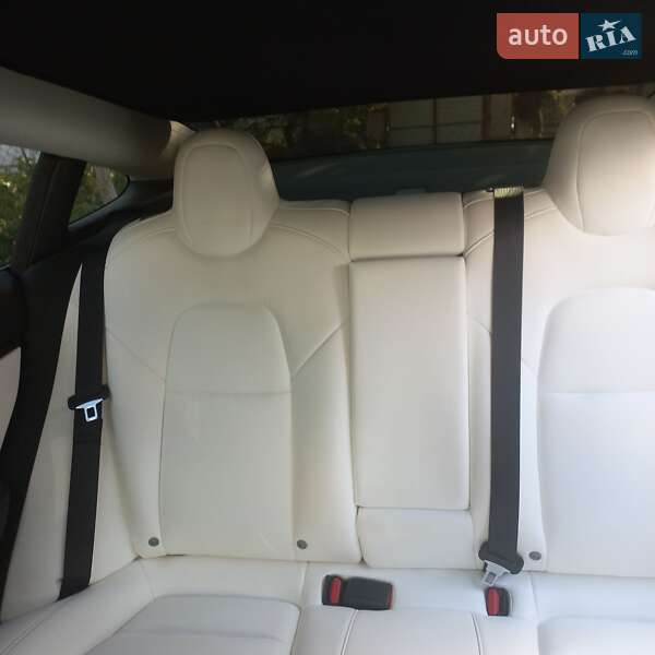 Седан Tesla Model 3 2019 в Кам'янці-Бузькій фото 21 Седан Tesla Model 3 2019 в Кам'янці-Бузькій