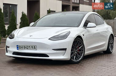 Седан Tesla Model 3 2019 в 