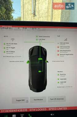Седан Tesla Model 3 2019 в Володимирі