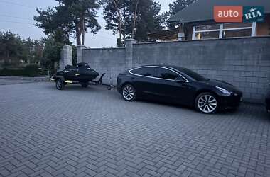 Седан Tesla Model 3 2018 в Днепре