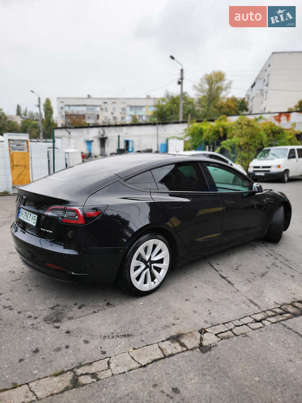 Седан Tesla Model 3 2020 в Одесі