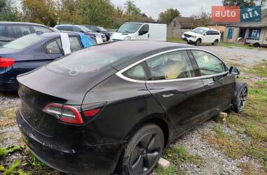 Седан Tesla Model 3 2018 в 
