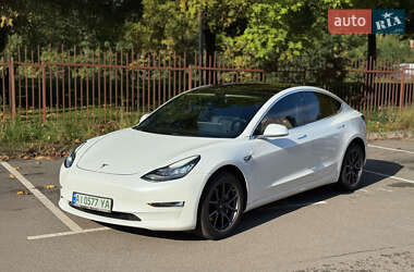Седан Tesla Model 3 2018 в Киеве