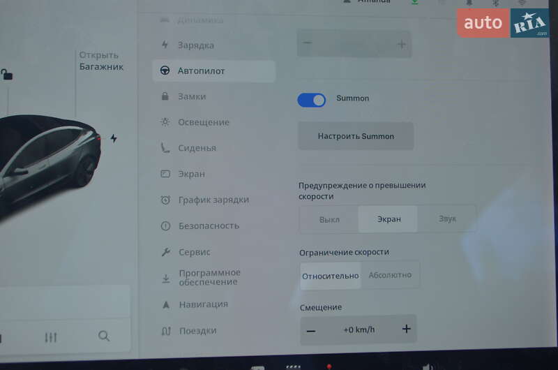 Седан Tesla Model 3 2022 в Трускавці