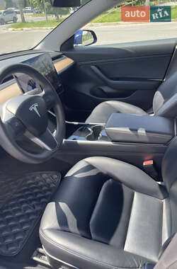 Седан Tesla Model 3 2019 в 