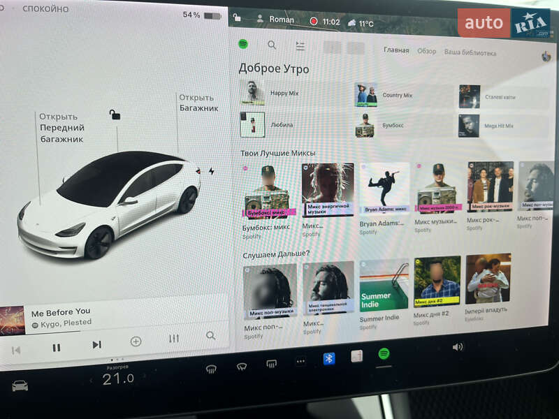 Седан Tesla Model 3 2020 в Самборі