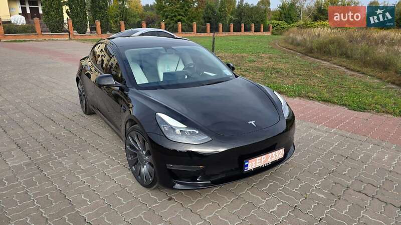 Седан Tesla Model 3 2022 в Обухове