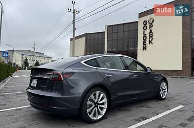 Седан Tesla Model 3 2018 в 