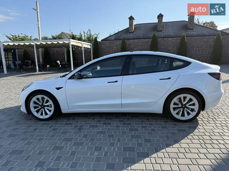 Седан Tesla Model 3 2021 в Кропивницькому
