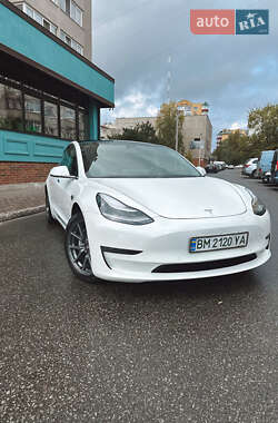 Седан Tesla Model 3 2019 в Сумах