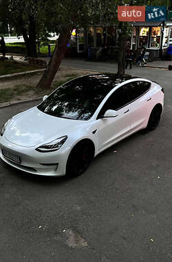 Седан Tesla Model 3 2018 в Киеве