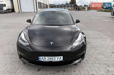 Седан Tesla Model 3 2022 в 