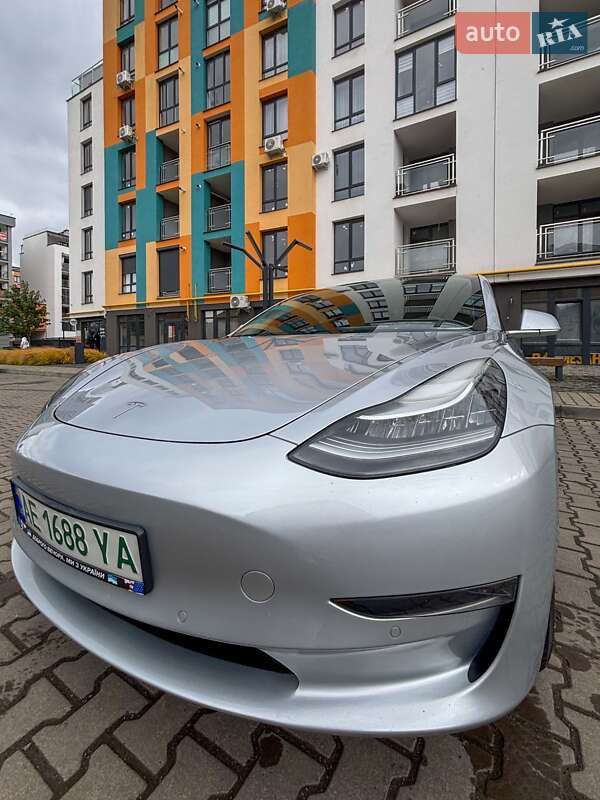 Седан Tesla Model 3 2017 в Ивано-Франковске