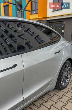 Седан Tesla Model 3 2017 в 