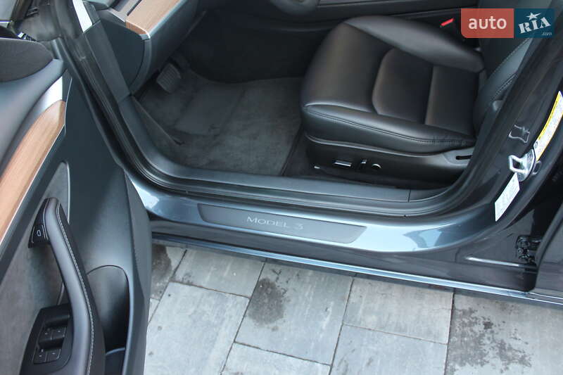 Седан Tesla Model 3 2023 в Дніпрі фото 11 Седан Tesla Model 3 2023 в Дніпрі