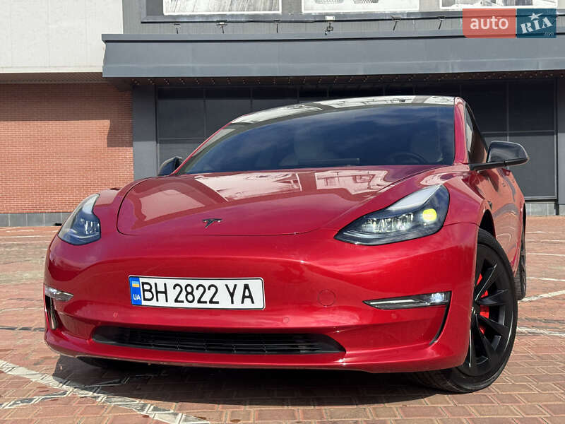 Седан Tesla Model 3 2022 в Одессе