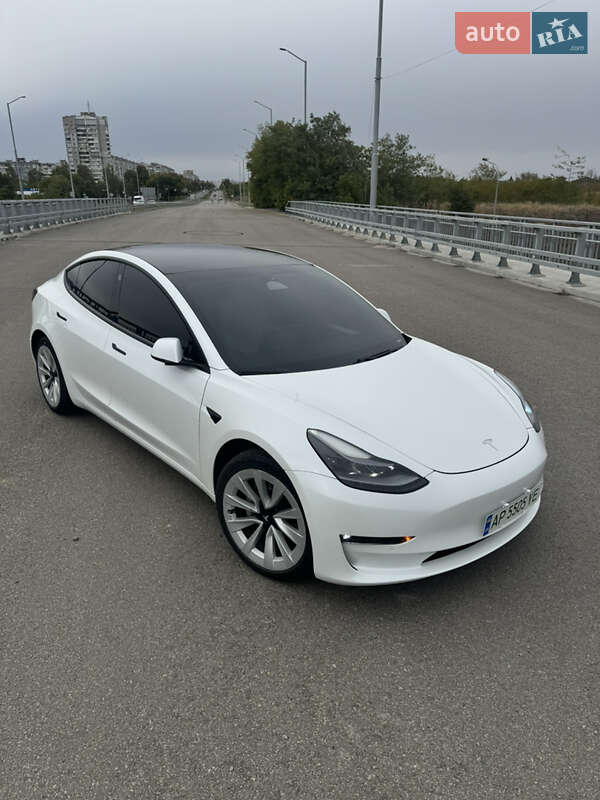Седан Tesla Model 3 2021 в Запорожье