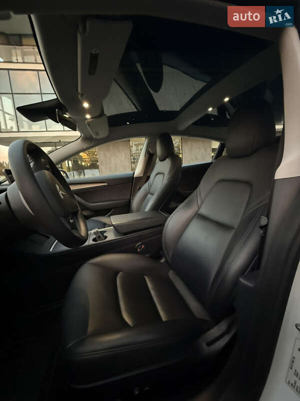 Седан Tesla Model 3 2021 в Ужгороде фото 54 Седан Tesla Model 3 2021 в Ужгороде