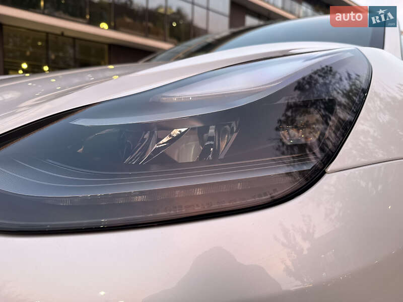 Седан Tesla Model 3 2021 в Ужгороде фото 61 Седан Tesla Model 3 2021 в Ужгороде
