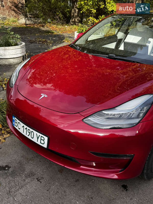 Седан Tesla Model 3 2019 в Львові фото 6 Седан Tesla Model 3 2019 в Львові